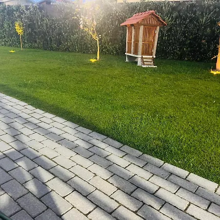 Nyaraló Villelay Vng *